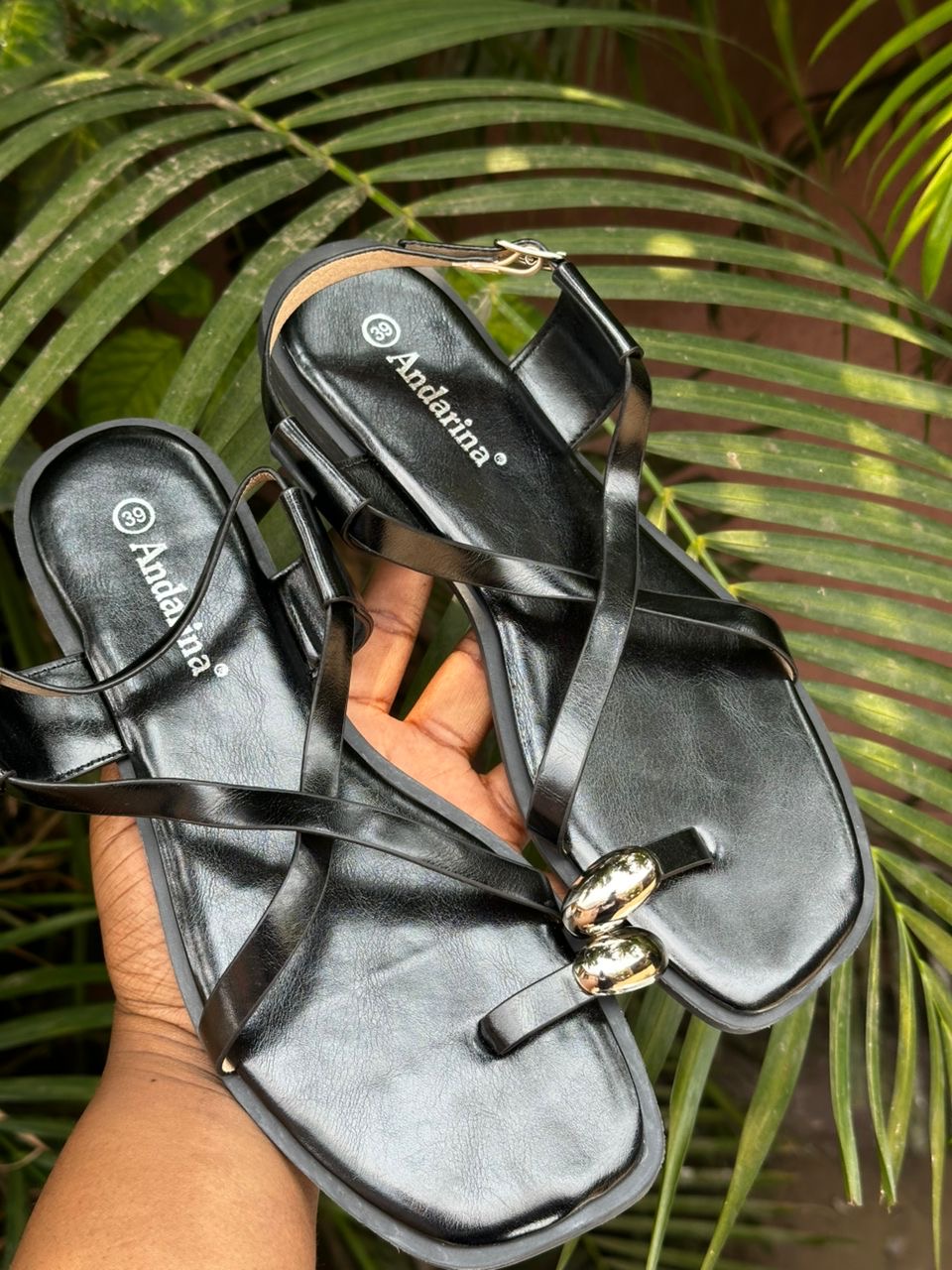 Sandales noires élégantes femme – Andarina