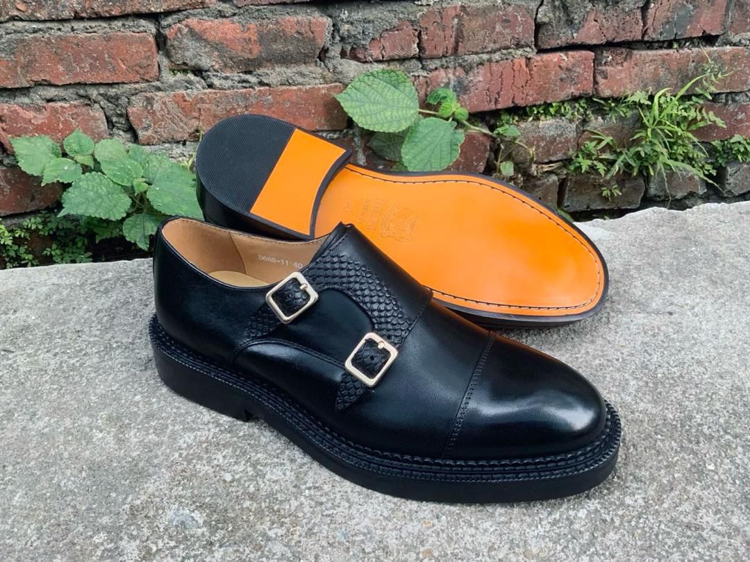 Chaussures Ă  Boucle